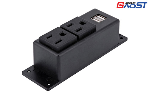 塑料插座漏电的话插座外壳是否会带电？