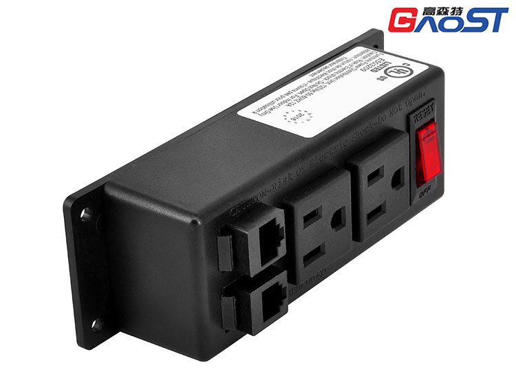 GS233-136-03明装美规排插