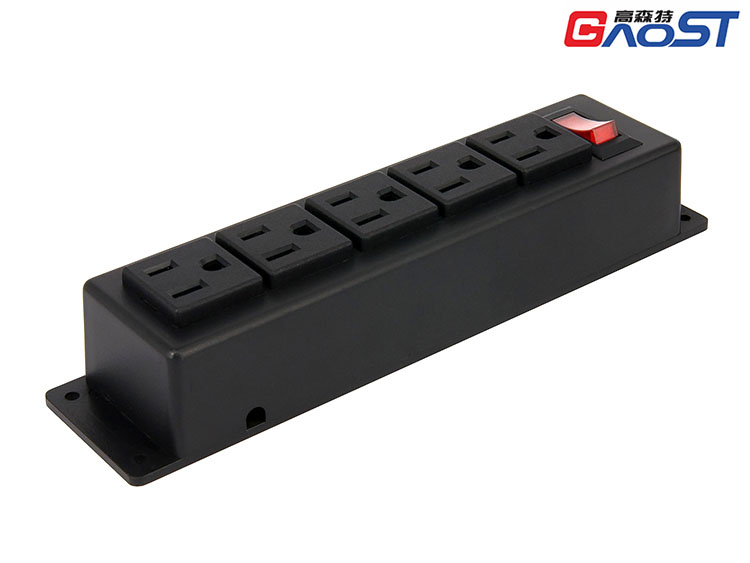 GS233-135-01明装美规排插